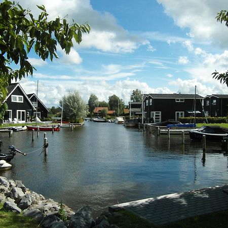 Waterpark Oan 'E Poel Bij Sneekermeer Terherne Exteriér fotografie